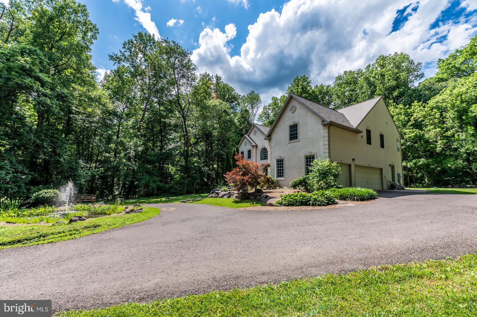 3181 Chestnut Hill Road Pottstown, PA 19465 - Photo 3 of 62 Gallery Image 3