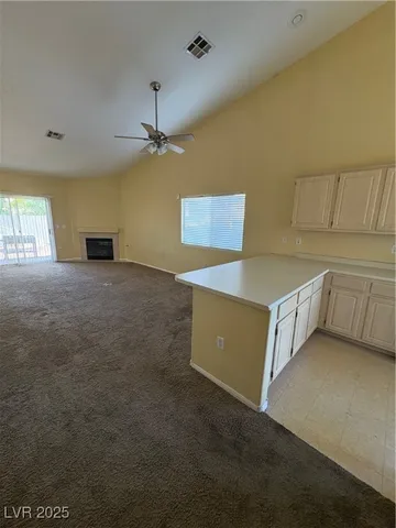 $1,700 | 855 North Stephanie Street, Unit 914, Henderson, NV 89014