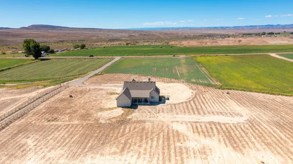 $895,000 | 1660 8 Road, Mack, CO 81525