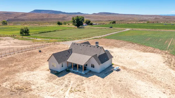 $895,000 | 1660 8 Road, Mack, CO 81525