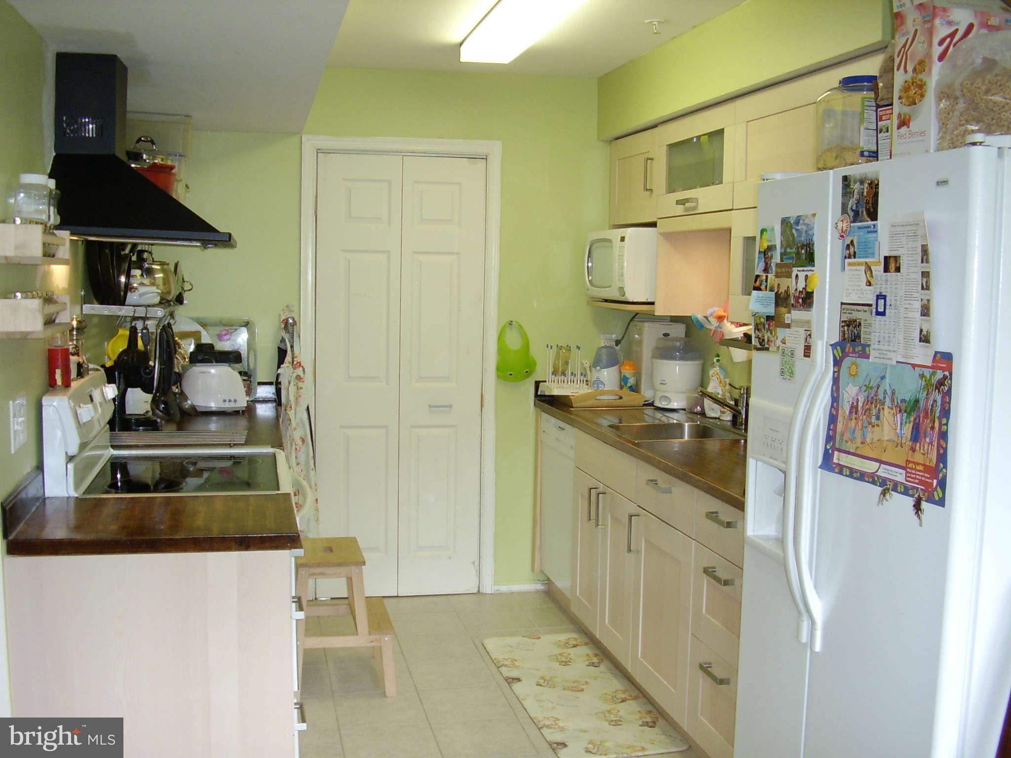 14903 Cleese Court, Unit 5BC Silver Spring, MD 20906 - Photo 5 of 13 Kitchen