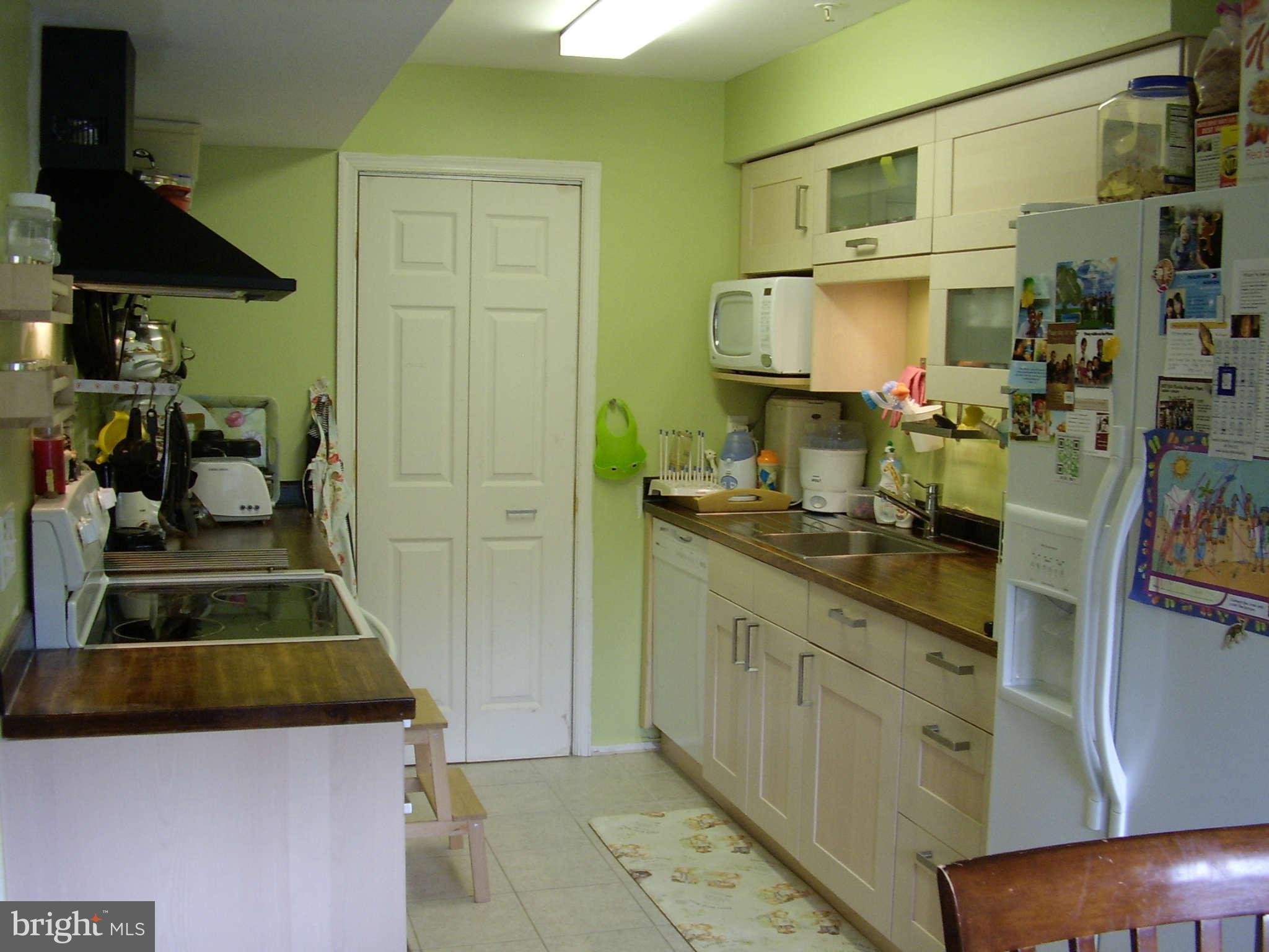 14903 Cleese Court, Unit 5BC Silver Spring, MD 20906 - Photo 6 of 13 Kitchen