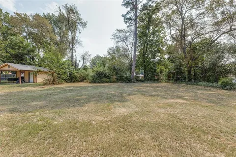 $15,000 | 615 Red Springs Avenue, Mount Pleasant, TX 75455