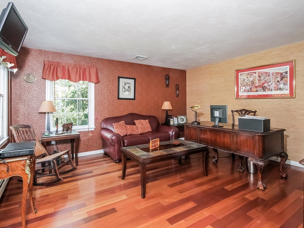 9 Townline Road Franklin, MA 02038 - Photo 12 of 30 Gallery Image 12