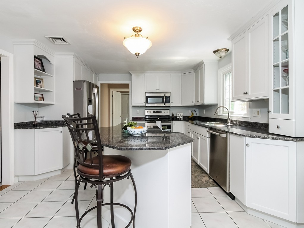 9 Townline Road Franklin, MA 02038 - Photo 15 of 30 Gallery Image 15