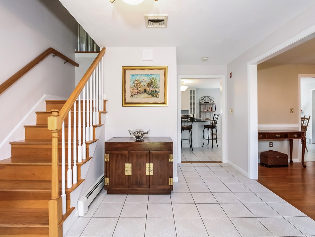 9 Townline Road Franklin, MA 02038 - Photo 10 of 30 Gallery Image 10