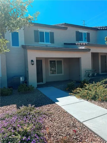 $1,950 | 10772 Astell Isle Court, Las Vegas, NV 89166