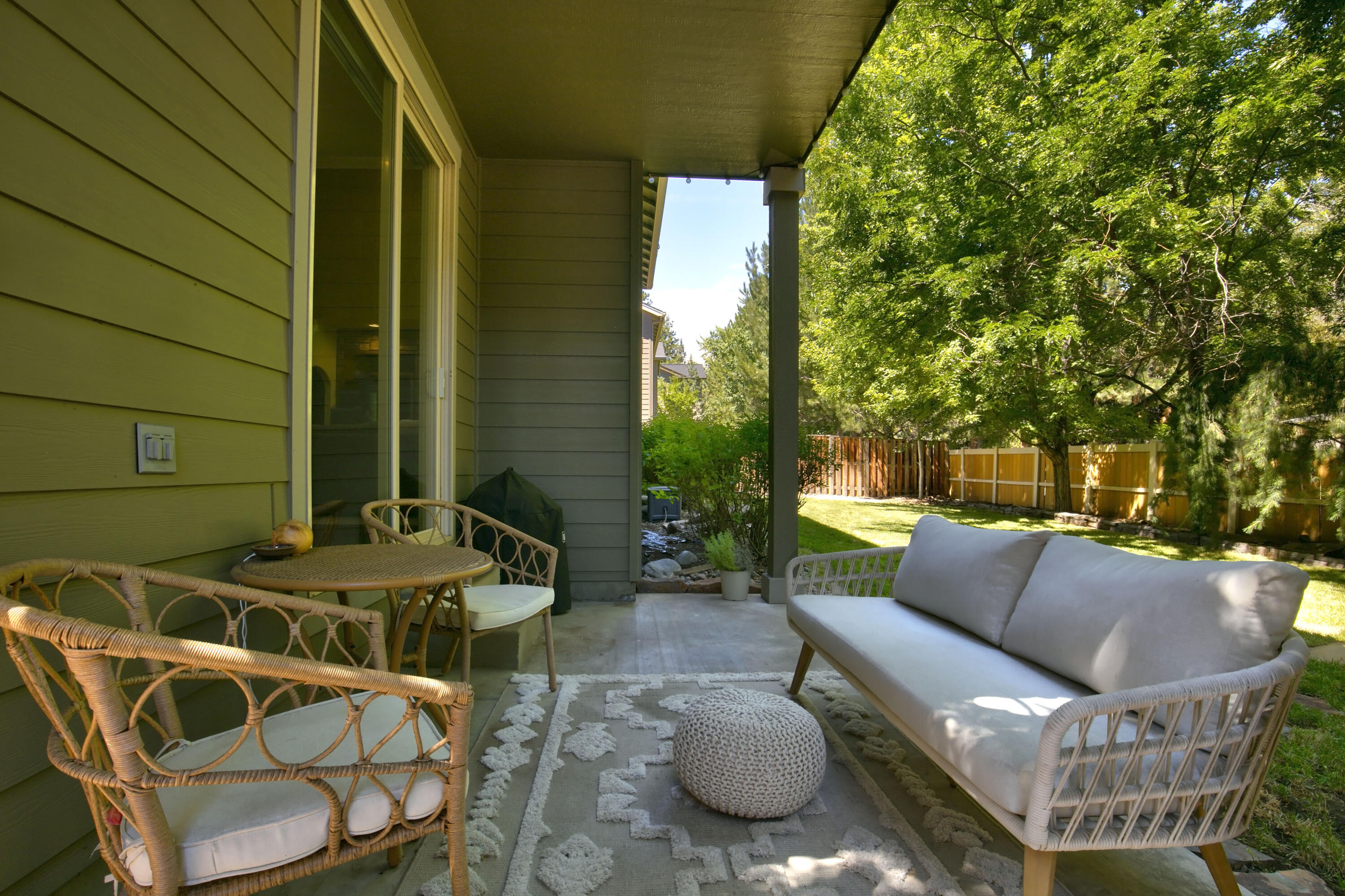 20548 Jacklight Lane Bend, OR 97702 - Photo 26 of 32 26