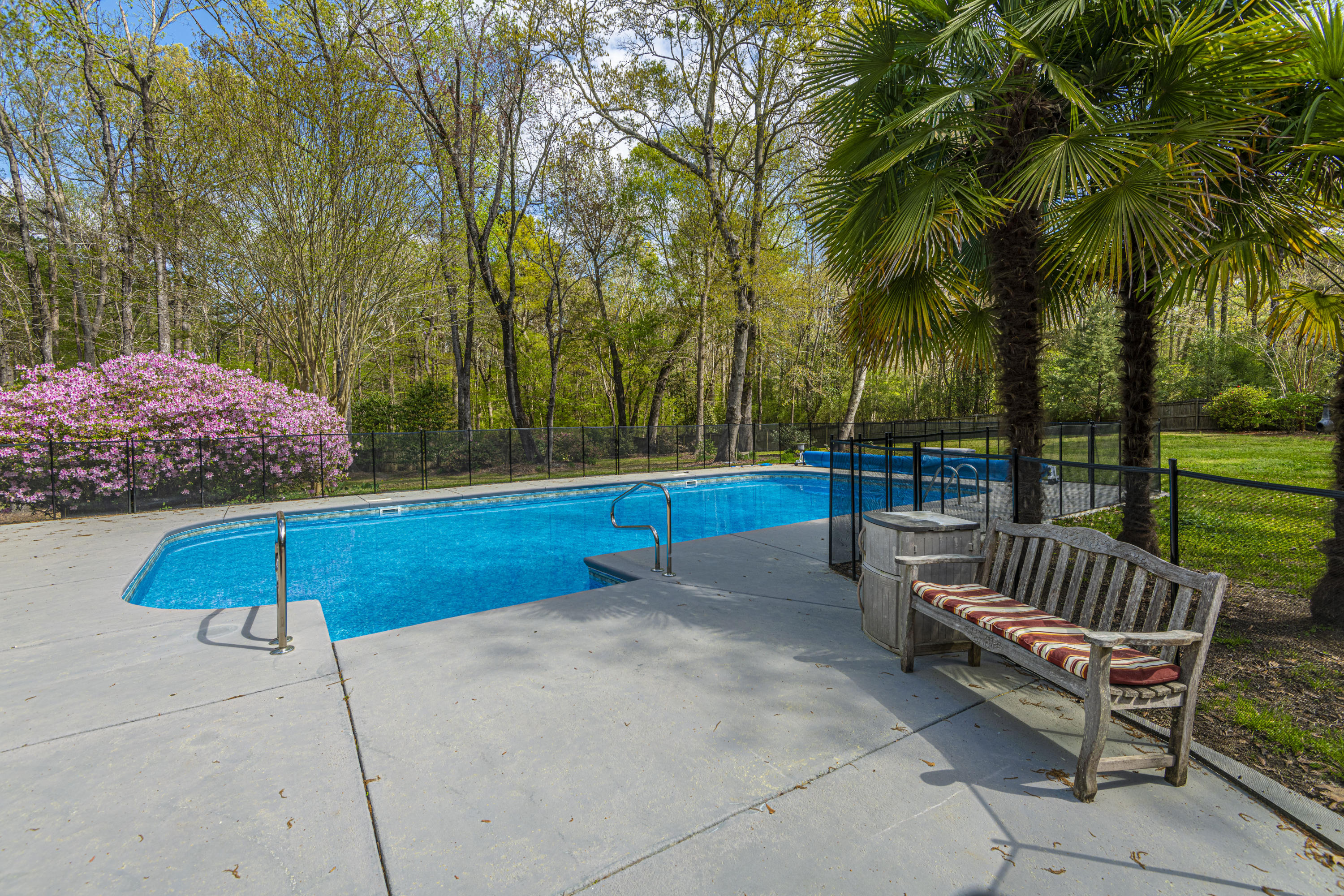 306 Huntington Road Summerville, SC 29483 - Photo 3 of 31 DSC_0024