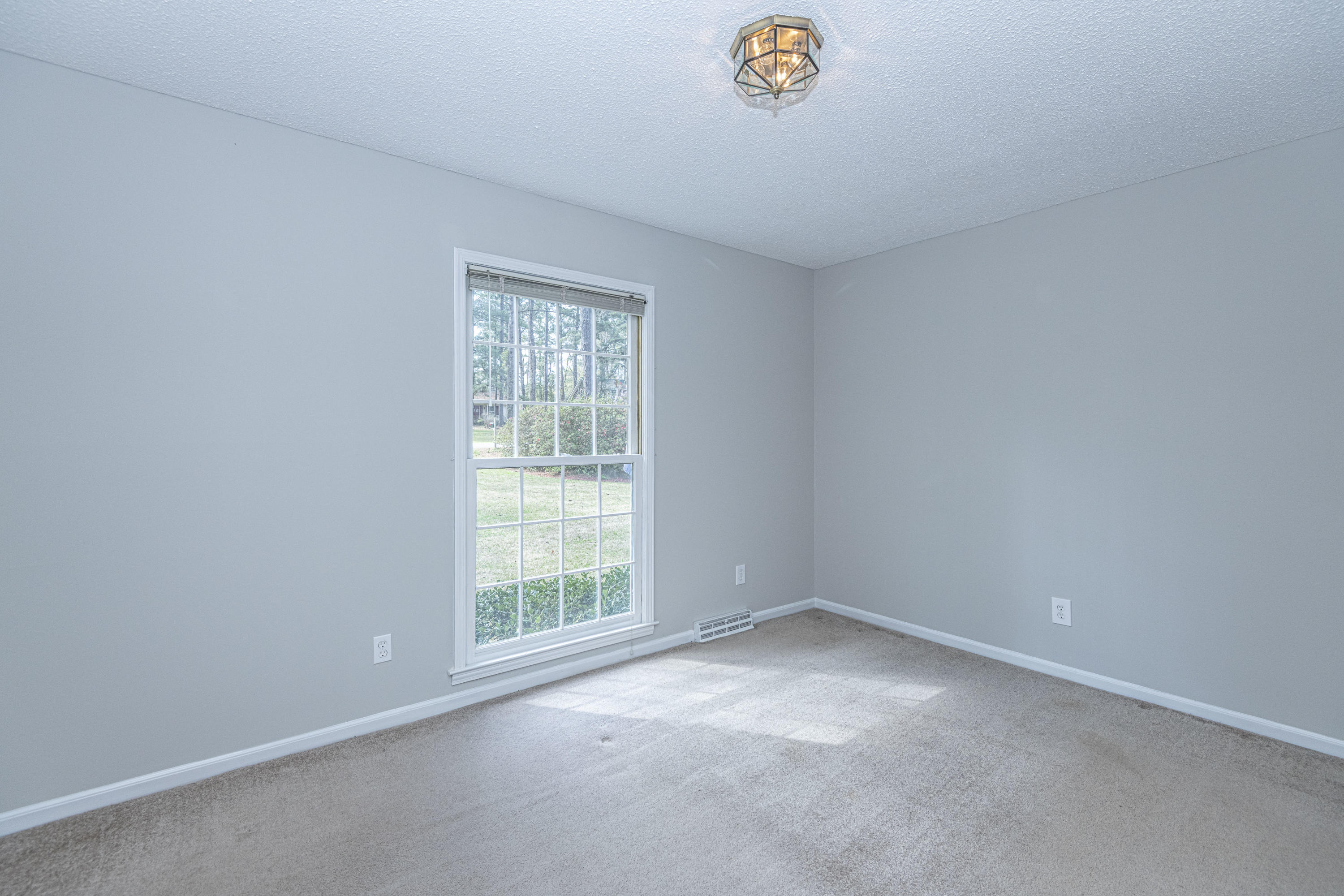306 Huntington Road Summerville, SC 29483 - Photo 28 of 31 DSC_0061