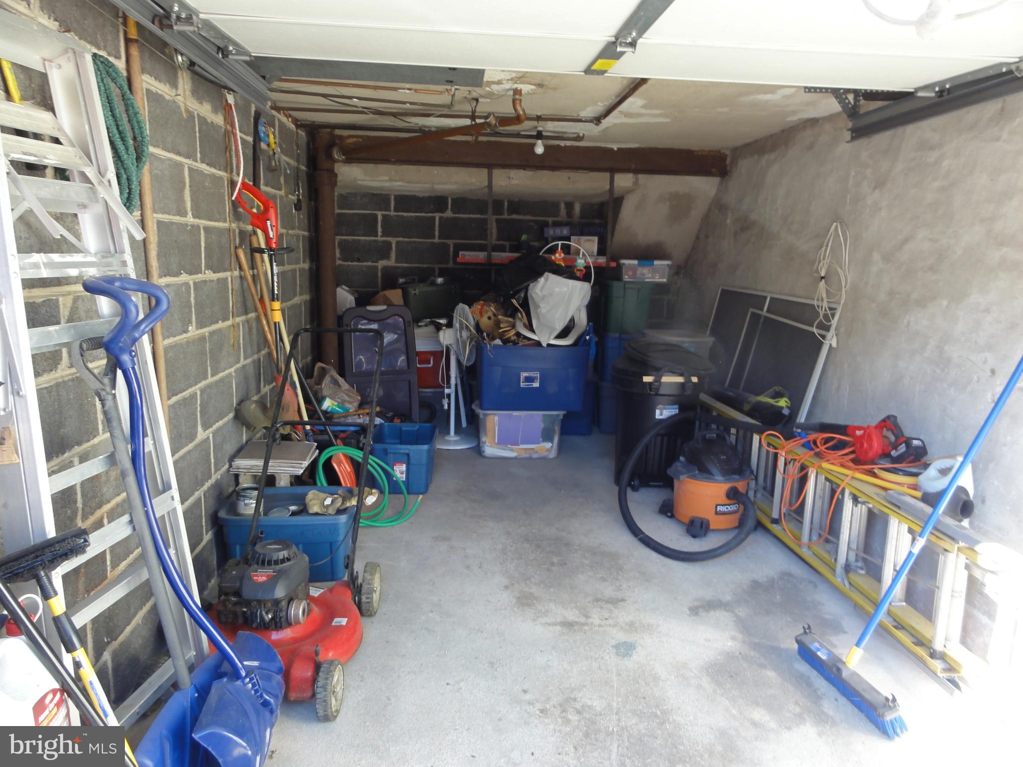 4054 Lasher Road Drexel Hill, PA 19026 - Photo 33 of 36 Garage