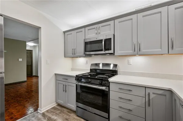 $319,900 | 363 South Highland Avenue, Unit 803, Pittsburgh, PA 15206