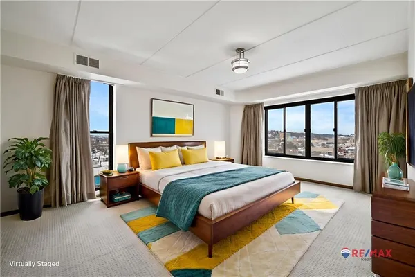 $319,900 | 363 South Highland Avenue, Unit 803, Pittsburgh, PA 15206