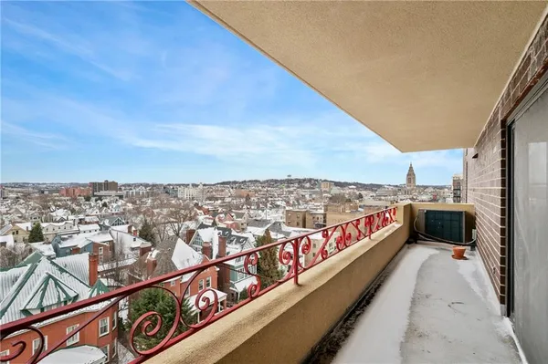 $319,900 | 363 South Highland Avenue, Unit 803, Pittsburgh, PA 15206