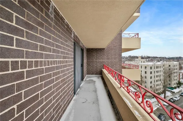 $319,900 | 363 South Highland Avenue, Unit 803, Pittsburgh, PA 15206
