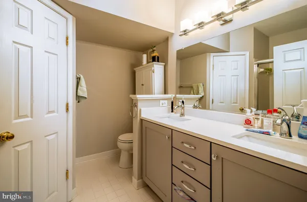 $3,600 | 702 Norfolk Lane, Unit A, Alexandria, VA 22314