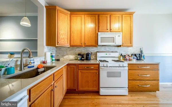 $3,600 | 702 Norfolk Lane, Unit A, Alexandria, VA 22314