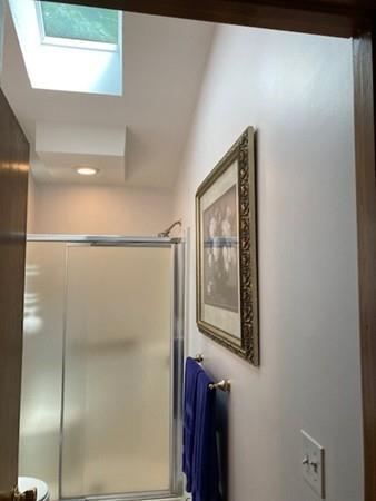 98 Indian Hill Road Worcester, MA 01606 - Photo 17 of 34 Gallery Image 17