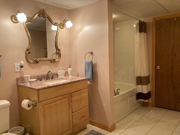98 Indian Hill Road Worcester, MA 01606 - Photo 26 of 34 Gallery Image 26
