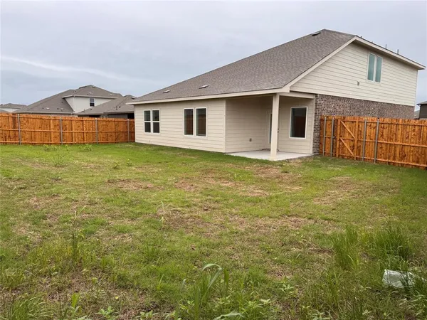$2,500 | 3917 Oakcrest Lane, Princeton, TX 75407
