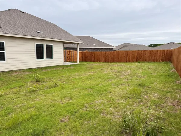 $2,500 | 3917 Oakcrest Lane, Princeton, TX 75407