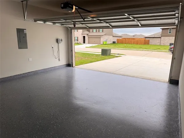 $2,500 | 3917 Oakcrest Lane, Princeton, TX 75407