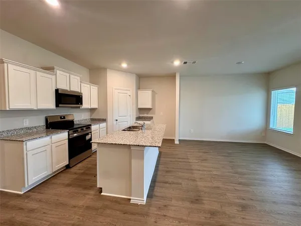 $2,500 | 3917 Oakcrest Lane, Princeton, TX 75407