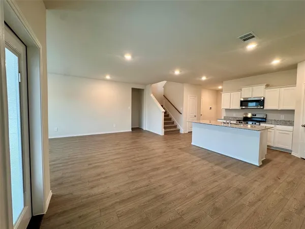 $2,500 | 3917 Oakcrest Lane, Princeton, TX 75407