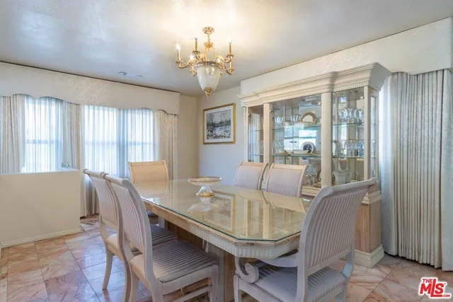 $6,750 | 5667 Heatherdale Drive, Los Angeles, CA 90043