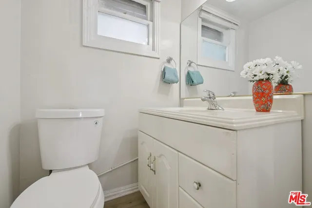 $6,750 | 5667 Heatherdale Drive, Los Angeles, CA 90043