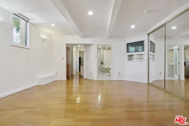 $6,750 | 5667 Heatherdale Drive, Los Angeles, CA 90043