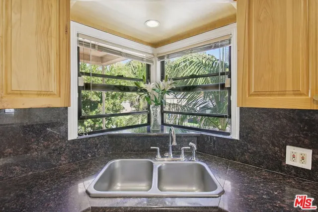 $6,750 | 5667 Heatherdale Drive, Los Angeles, CA 90043