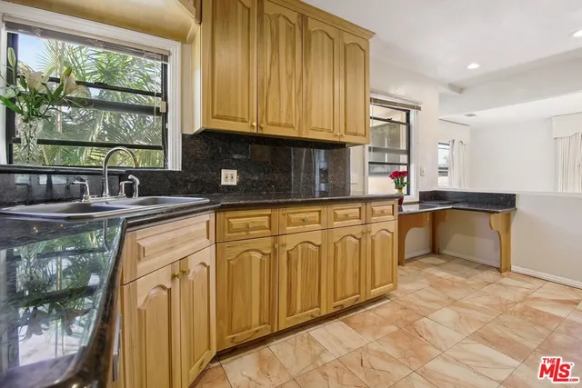 $6,750 | 5667 Heatherdale Drive, Los Angeles, CA 90043