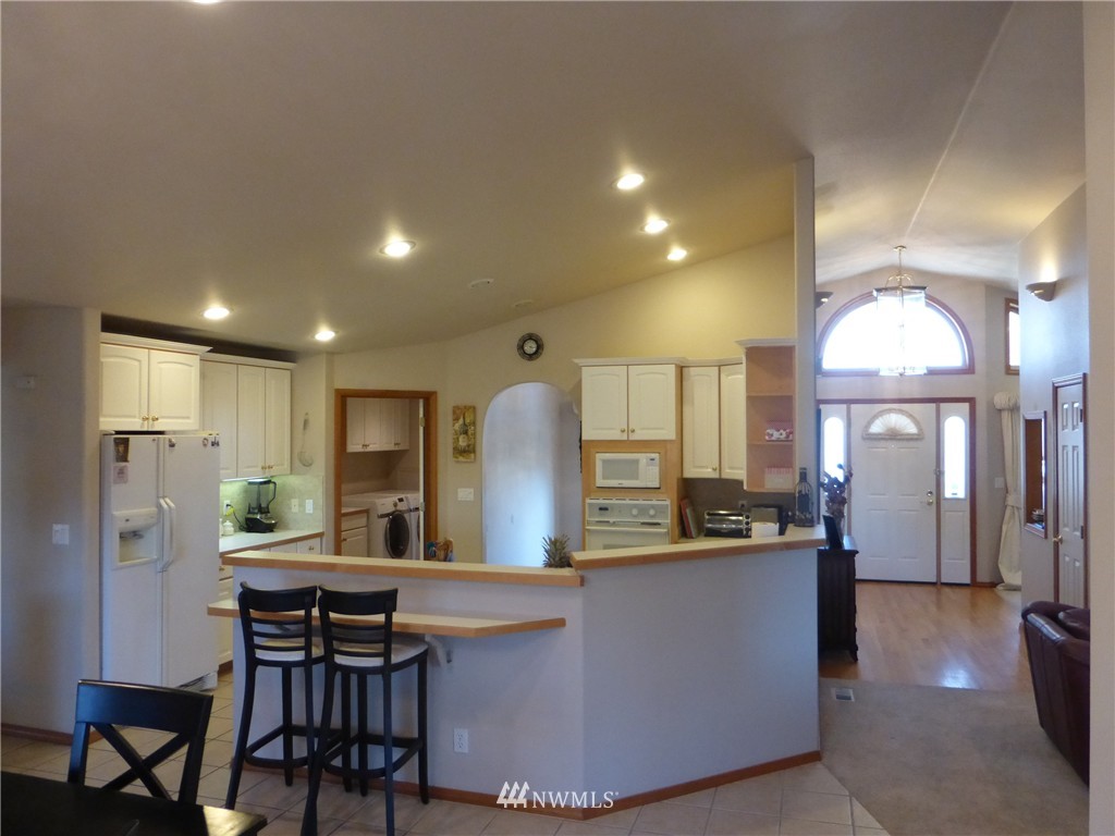 5869 Ridgeview Dr Loop Northeast Moses Lake, WA 98837 - Photo 11 of 24