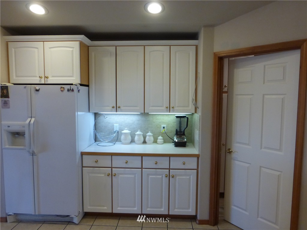 5869 Ridgeview Dr Loop Northeast Moses Lake, WA 98837 - Photo 14 of 24