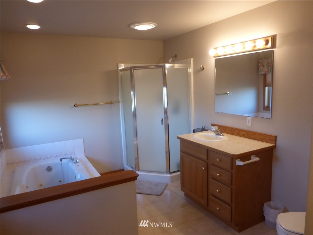 5869 Ridgeview Dr Loop Northeast Moses Lake, WA 98837 - Photo 18 of 24