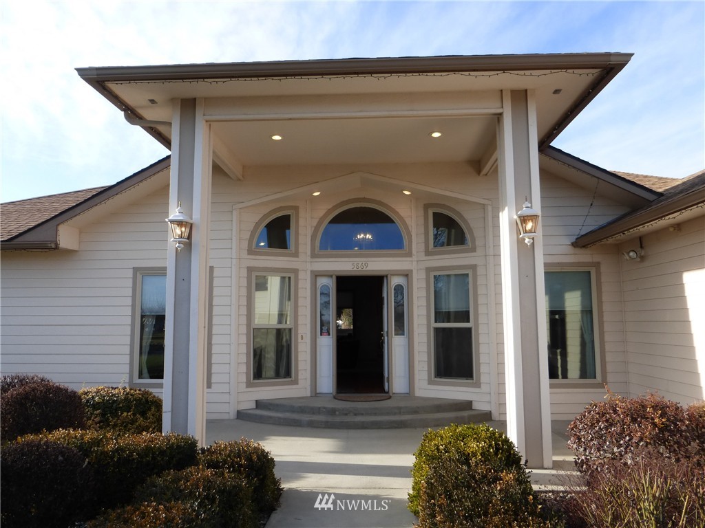 5869 Ridgeview Dr Loop Northeast Moses Lake, WA 98837 - Photo 5 of 24