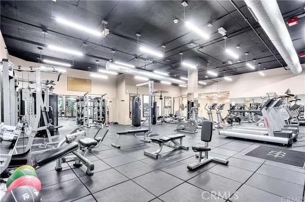 $5,500 | 133 The Promenade North, Long Beach, CA 90802