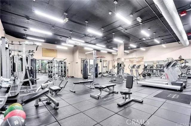 $5,500 | 133 The Promenade North, Long Beach, CA 90802