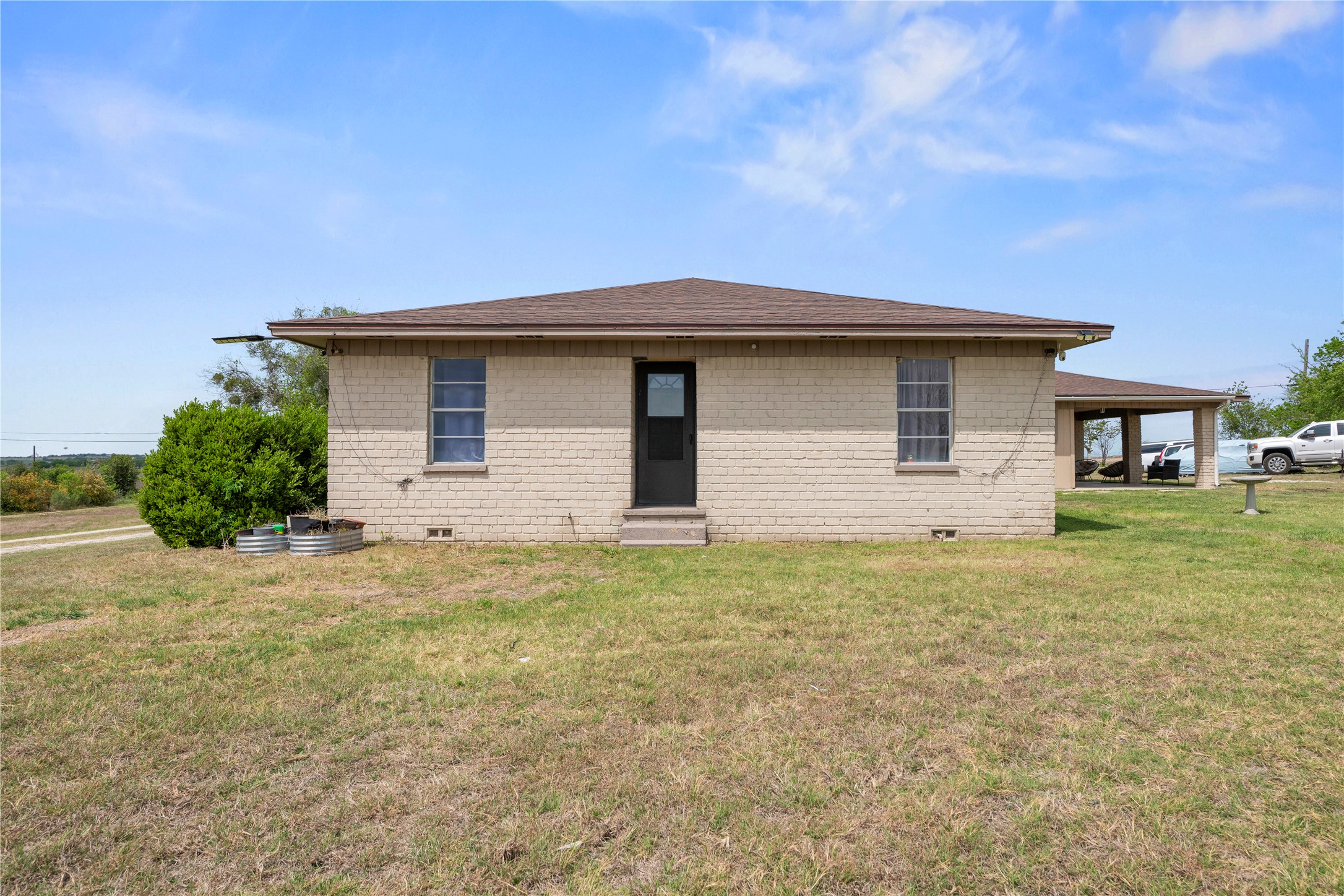 2915 County Road 153 Georgetown, TX 78626 - Photo 21 of 24 a backyard of a house