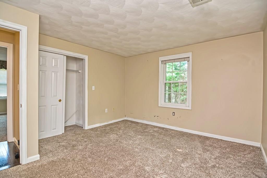 292 Candlestick Road North Andover, MA 01845 - Photo 23 of 42 Gallery Image 23