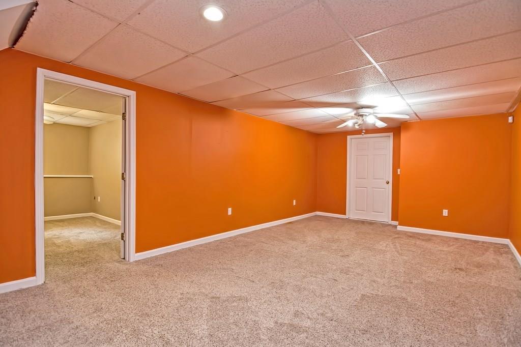 292 Candlestick Road North Andover, MA 01845 - Photo 35 of 42 Gallery Image 35