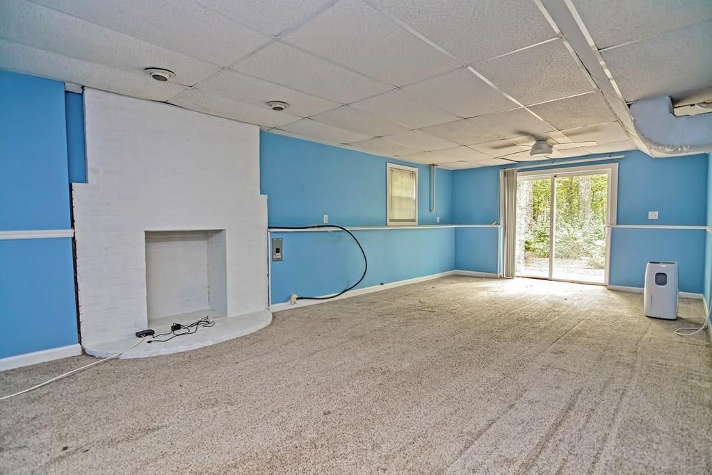 292 Candlestick Road North Andover, MA 01845 - Photo 37 of 42 Gallery Image 37