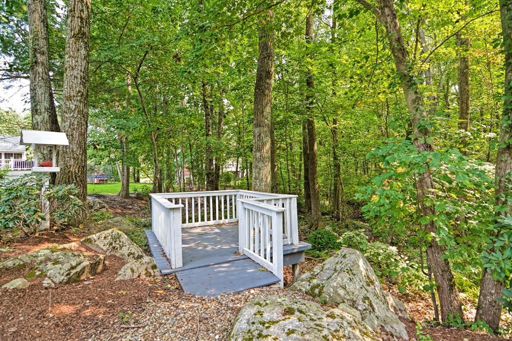 292 Candlestick Road North Andover, MA 01845 - Photo 5 of 42 Gallery Image 5