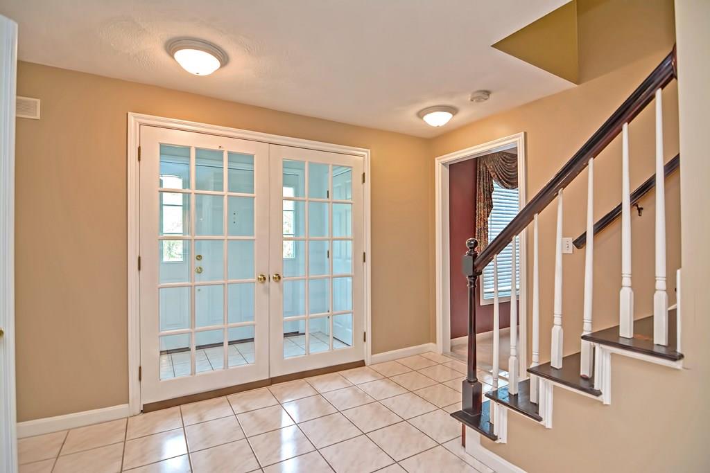 292 Candlestick Road North Andover, MA 01845 - Photo 7 of 42 Gallery Image 7