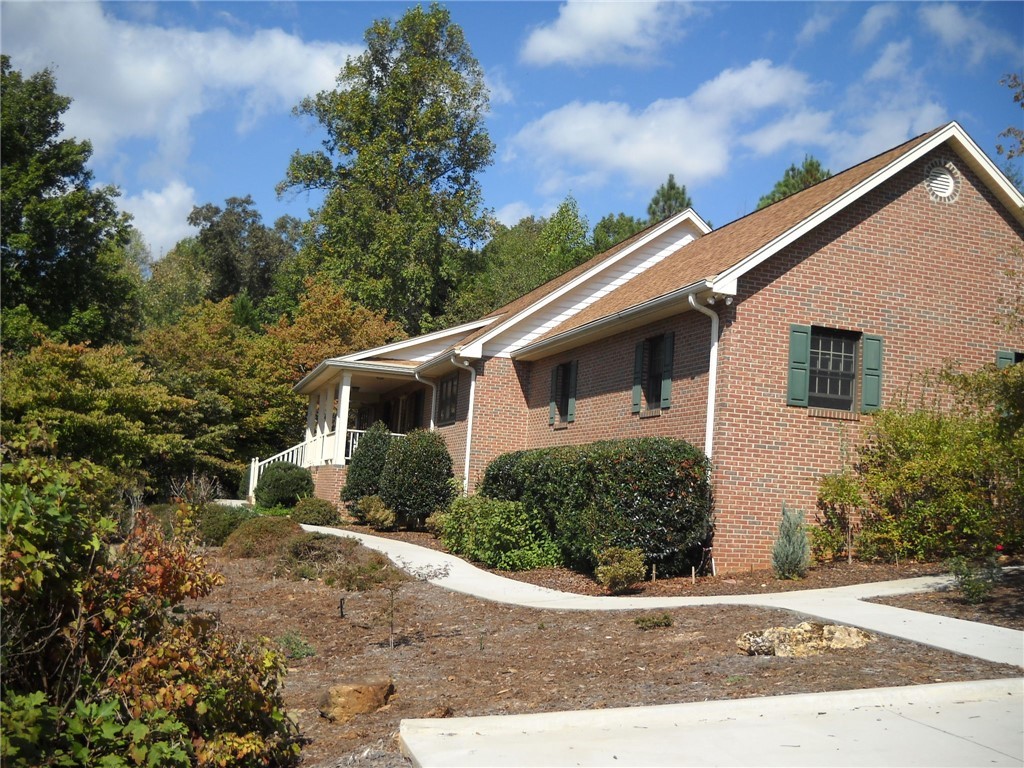 3901 Turnberry Loop Seneca, SC 29678 - Photo 12 of 25 Gallery Image 12