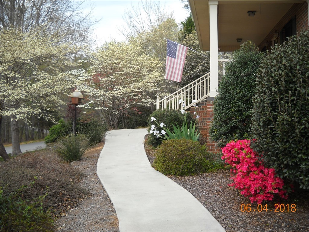 3901 Turnberry Loop Seneca, SC 29678 - Photo 13 of 25 Gallery Image 13