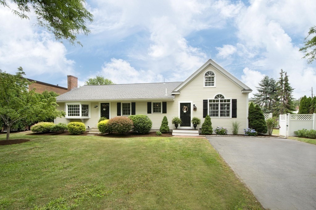 490 Hatherly Road Scituate, MA 02066 - Photo 1 of 32 Gallery Image 1