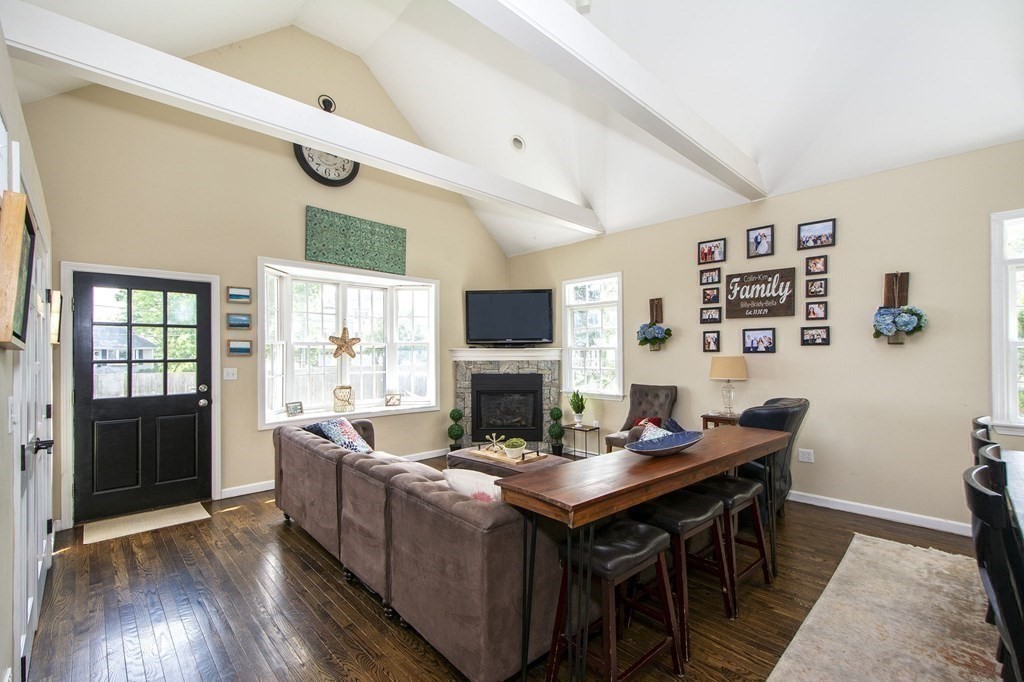 490 Hatherly Road Scituate, MA 02066 - Photo 5 of 32 Gallery Image 5