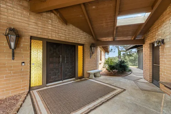 $1,609,000 | 15735 Highland Valley Road, Escondido, CA 92025